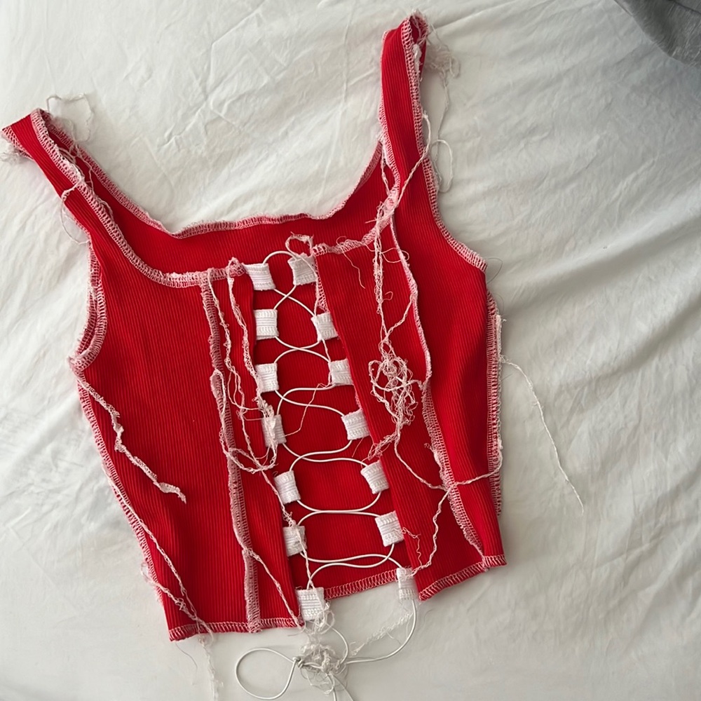 Distressed ribbed red tie up tank top